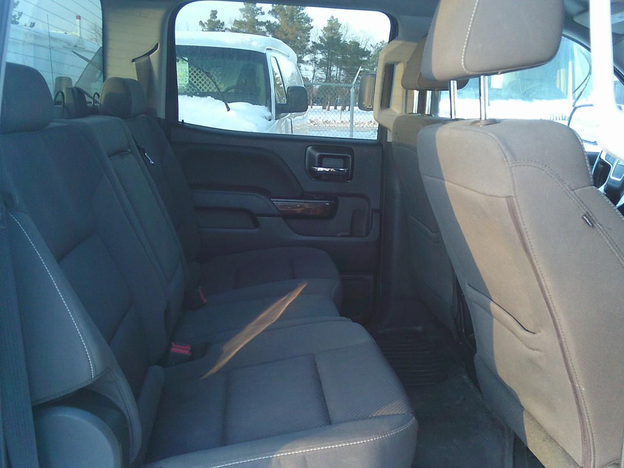 2018 GMC Sierra 1500 4WD Crew Cab 143.5  SLE Photo