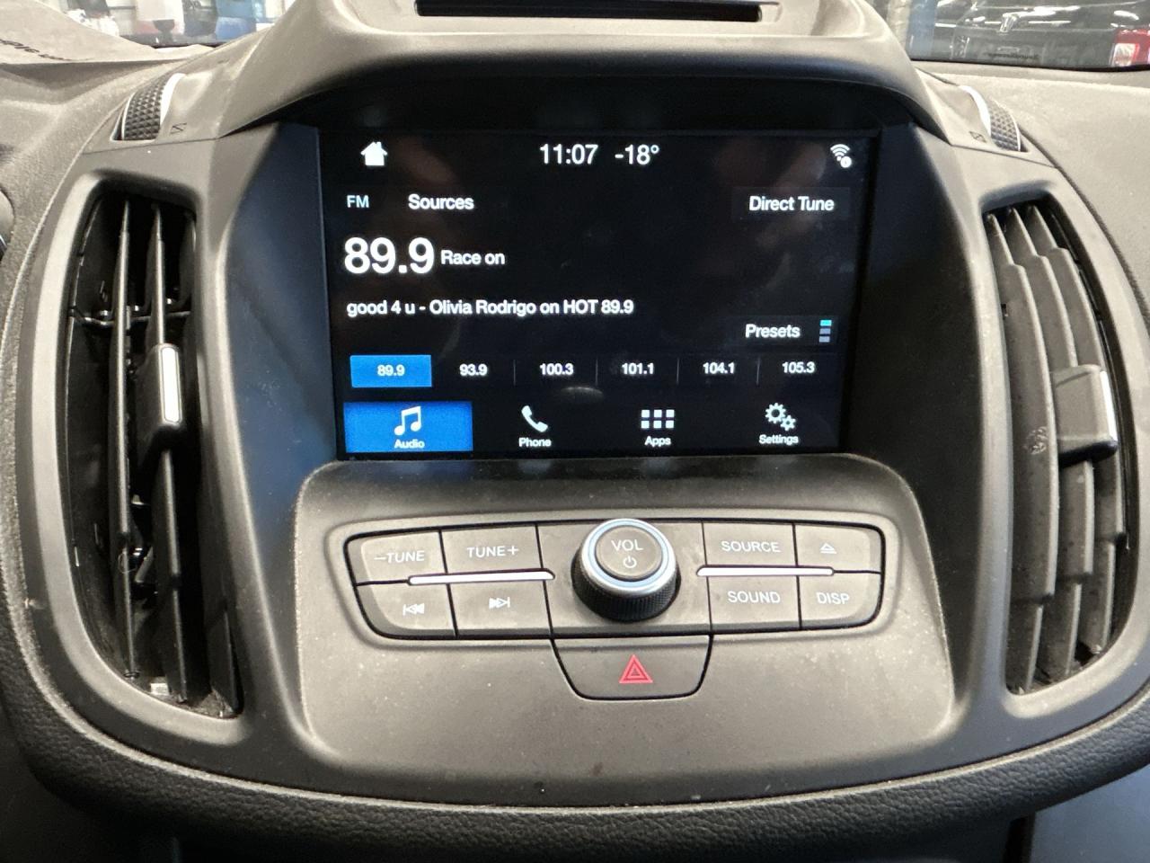 2018 Ford Escape SEL AWD | HTD LEATHER | CARPLAY | ALLOYS | A/C Photo