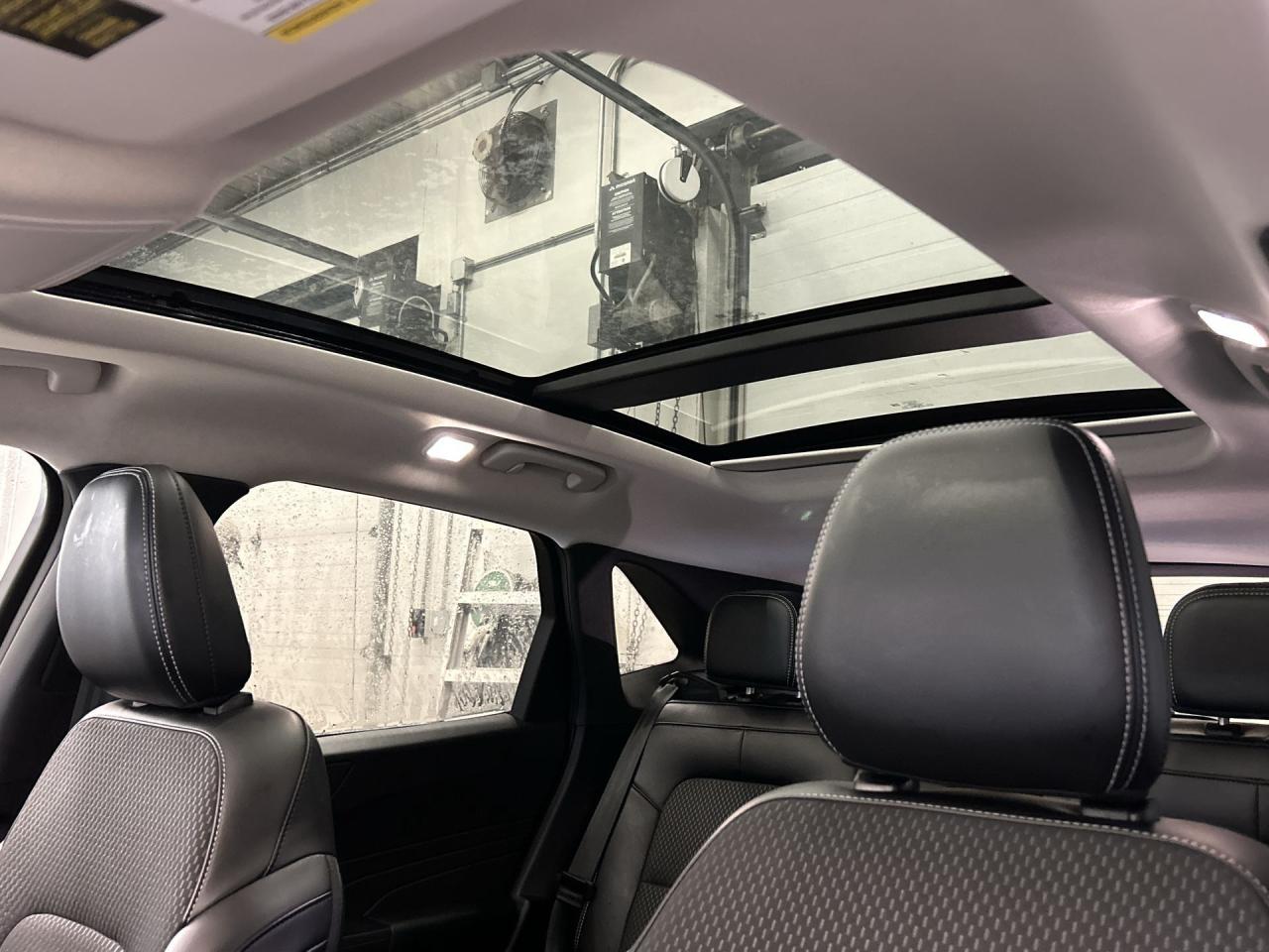 2023 Ford Escape PLUG-IN HYBRID | 210HP | HTD SEATS | PANO ROOF Photo