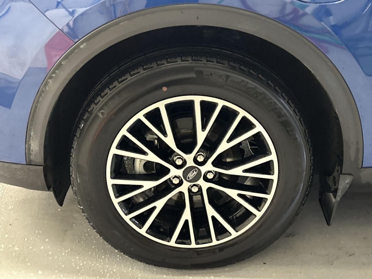 2023 Ford Escape PLUG-IN HYBRID | 210HP | HTD SEATS | PANO ROOF Photo4