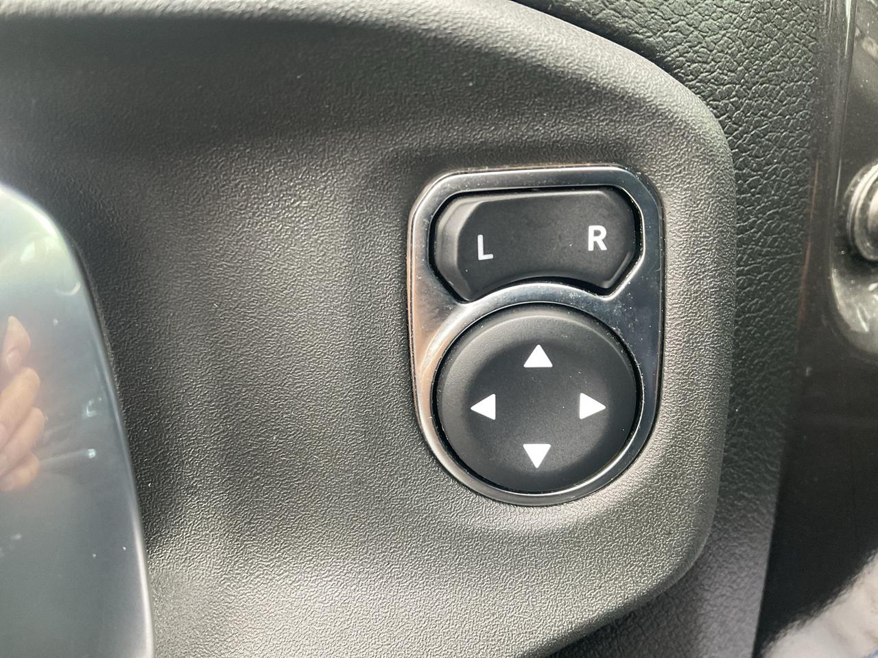 2021 Jeep Gladiator TECHNOLOGY PKG / TRAILER TOW / COLD WEATHER PKG Photo