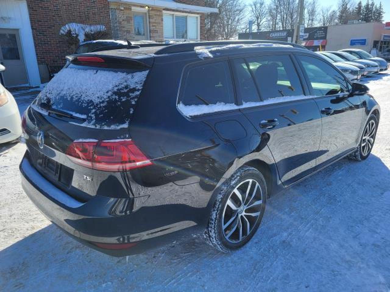 2016 Volkswagen Golf COMFORTLINE Photo