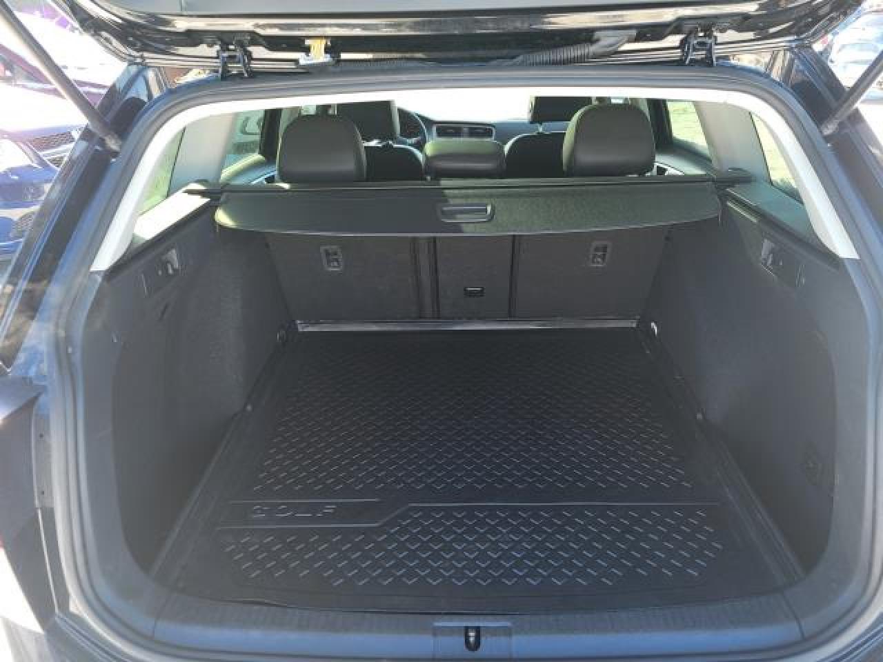 2016 Volkswagen Golf COMFORTLINE Photo