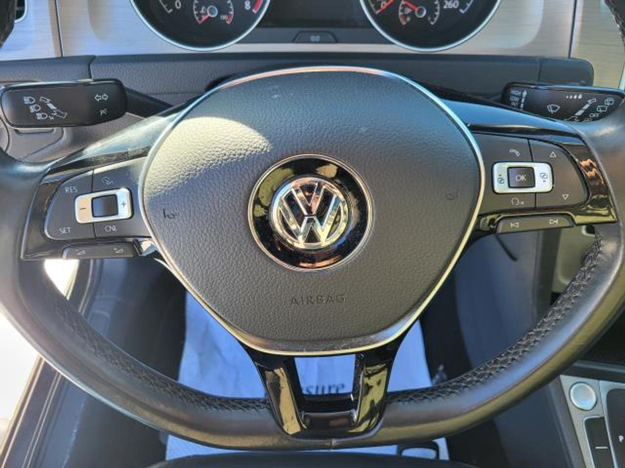 2016 Volkswagen Golf COMFORTLINE Photo