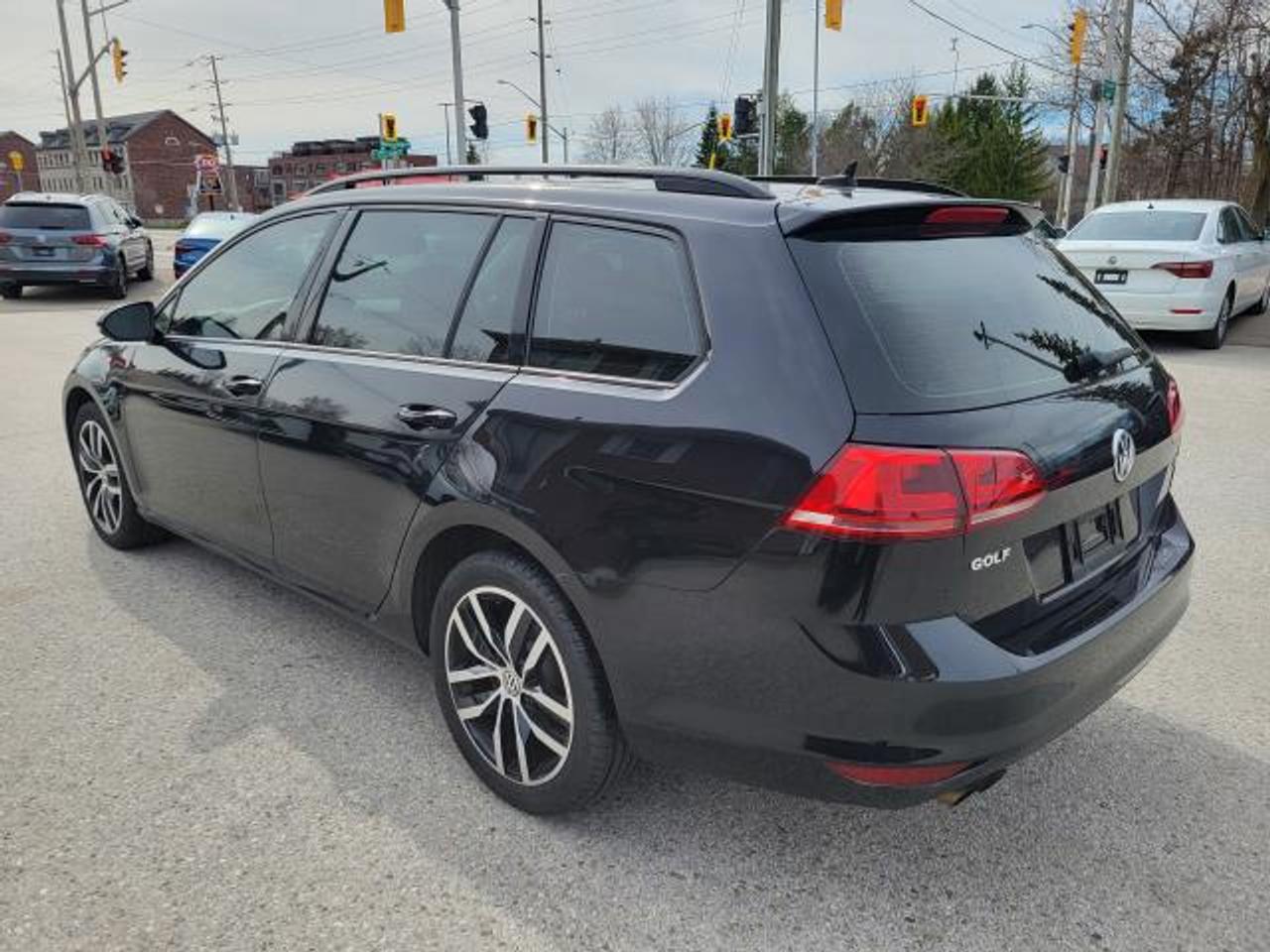 2016 Volkswagen Golf COMFORTLINE Photo4