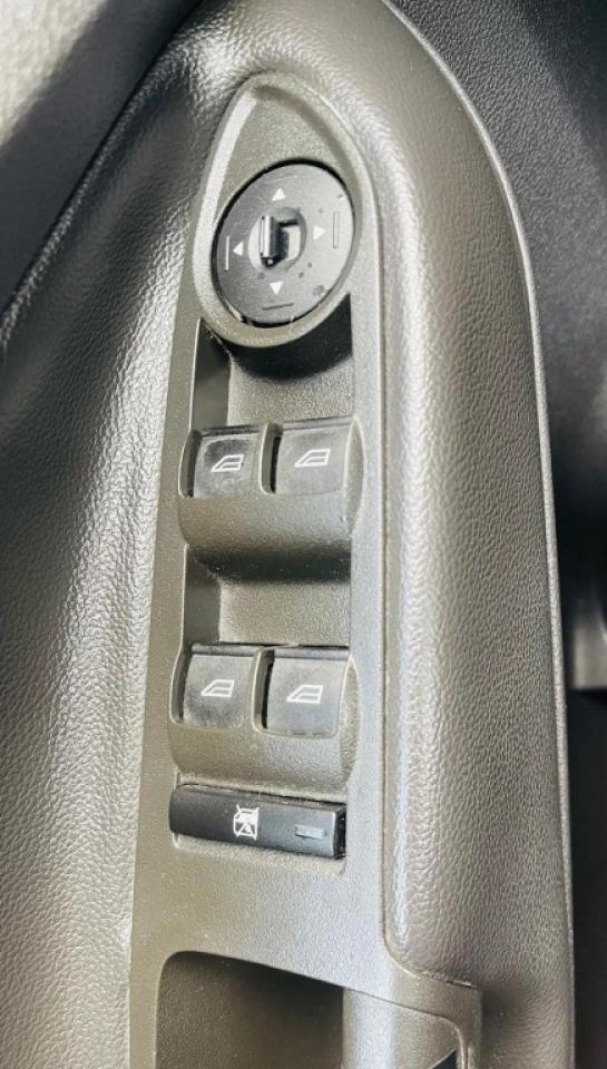 2014 Ford Escape S 4dr Front-wheel Drive Automatic Photo