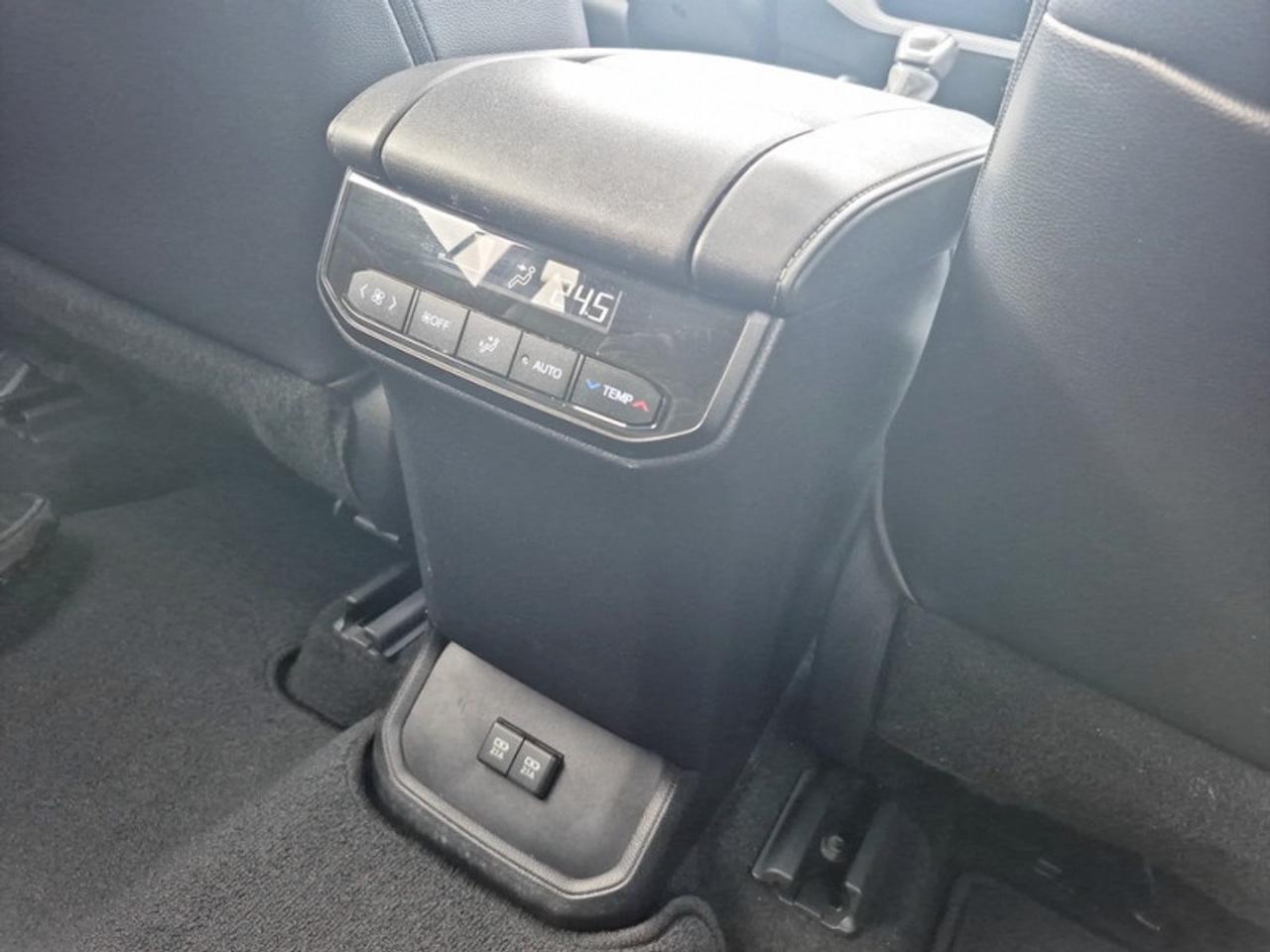 2021 Toyota Highlander XLE Photo