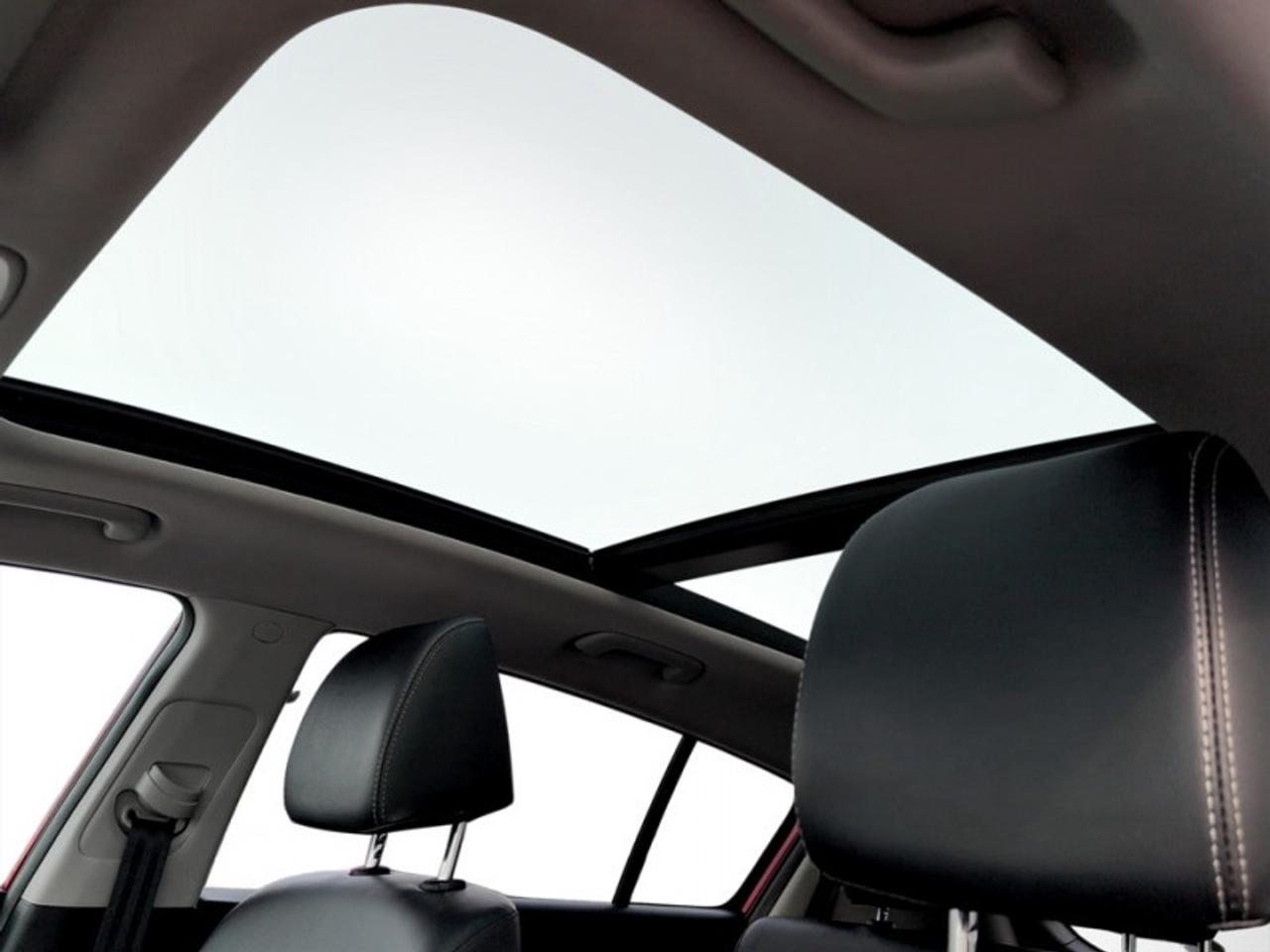 2018 Kia Sportage SX Turbo (AWD)  **LOW KMS - NO ACCIDENTS** Photo