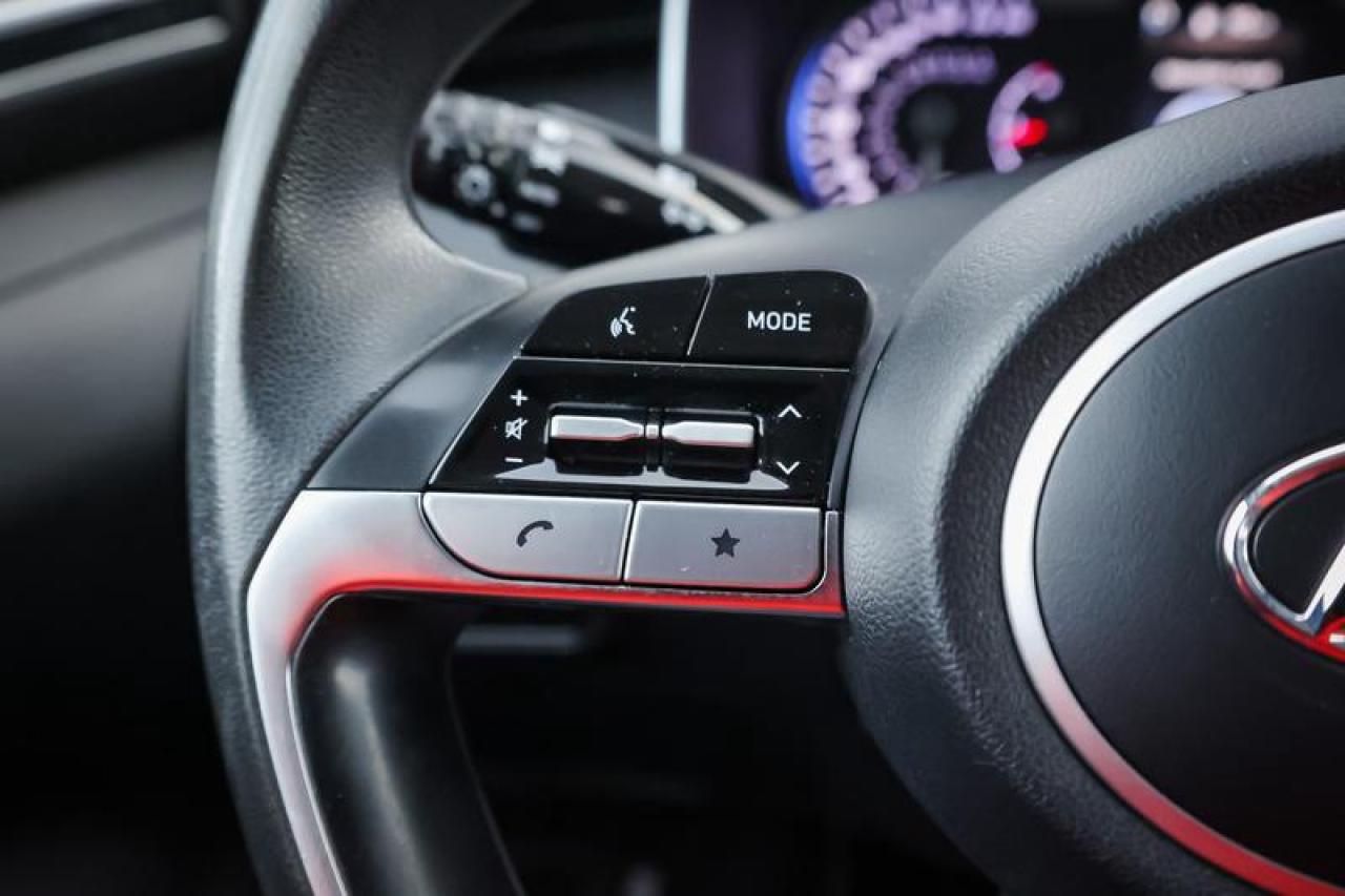 2022 Hyundai Tucson Essential AWD  - Heated Seats Photo