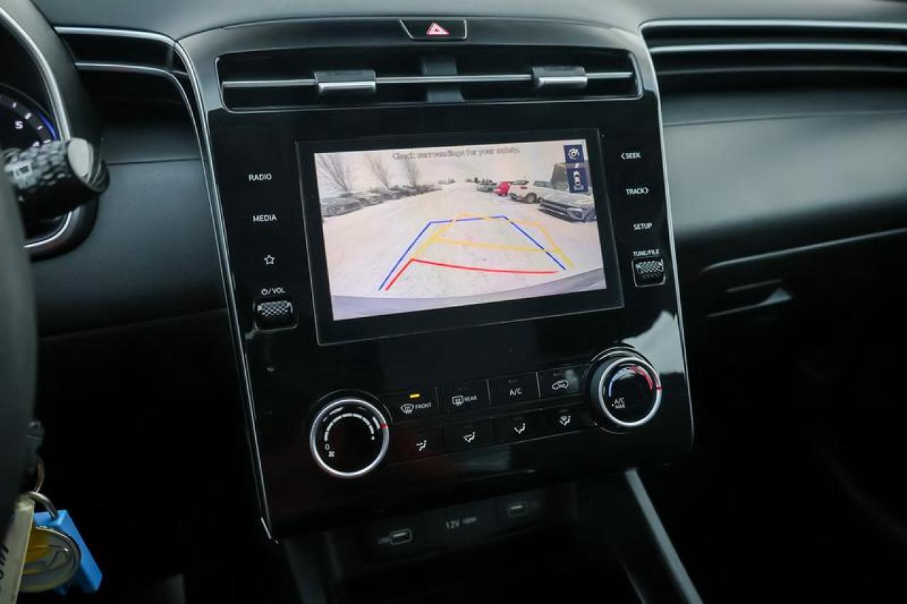 2022 Hyundai Tucson Essential AWD  - Heated Seats Photo