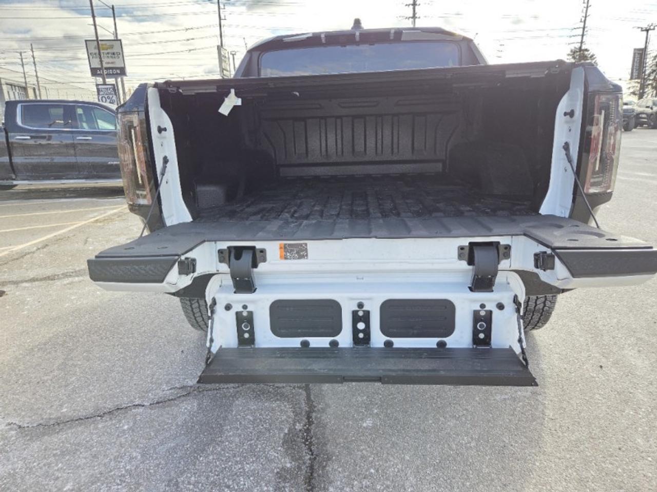 2026 GMC HUMMER EV Pickup 3X  - Infinity Roof Photo