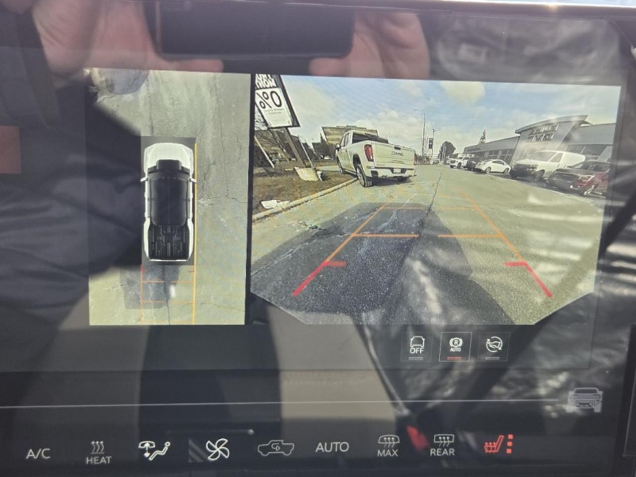 2026 GMC HUMMER EV Pickup 3X  - Infinity Roof Photo