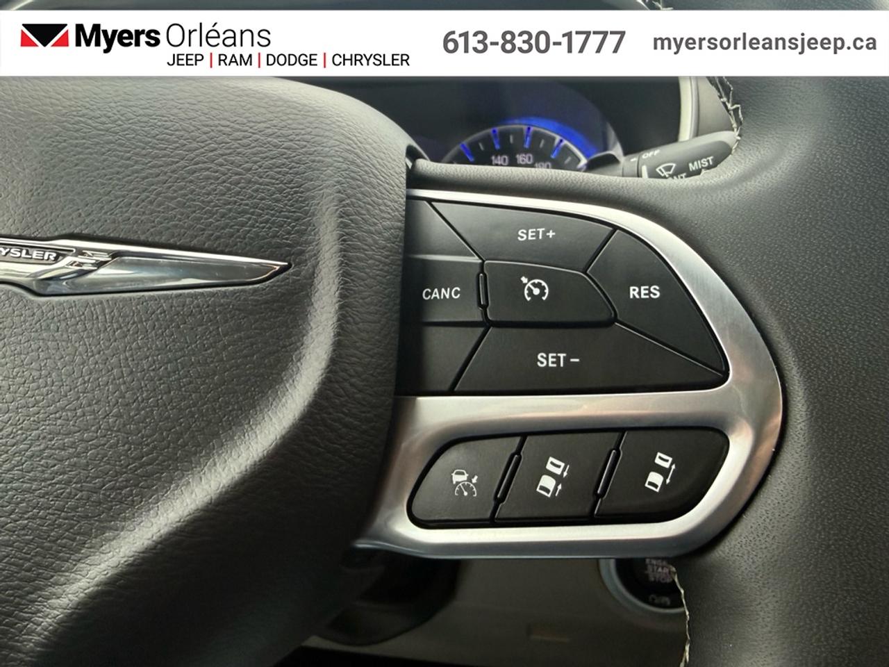 2023 Chrysler Pacifica Touring L   - Apple CarPlay Photo