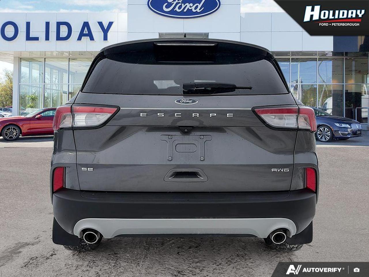 2021 Ford Escape SE Photo