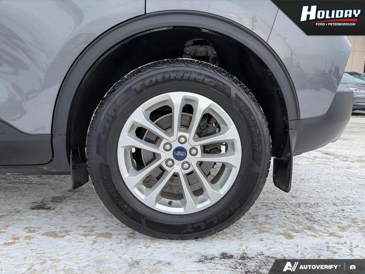 2021 Ford Escape SE Photo