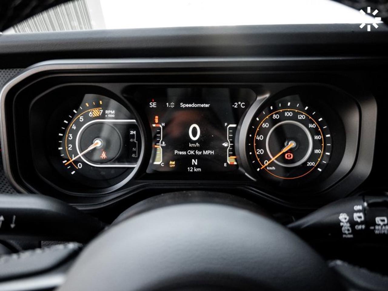 2026 Jeep Wrangler Rubicon X 1-Touch Skyroof Manual Transmission Leather Seats Photo