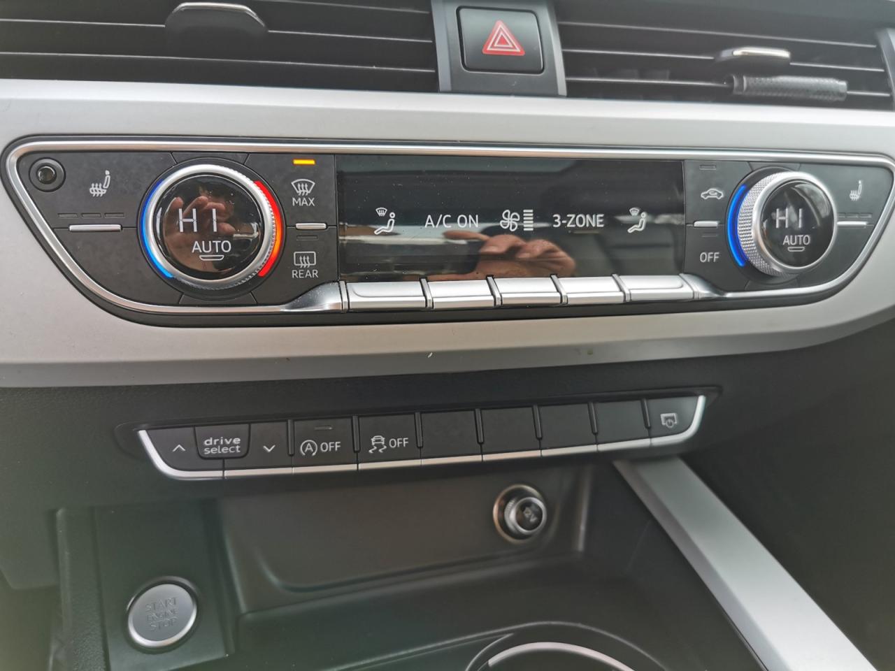 2017 Audi A4 Premium Photo