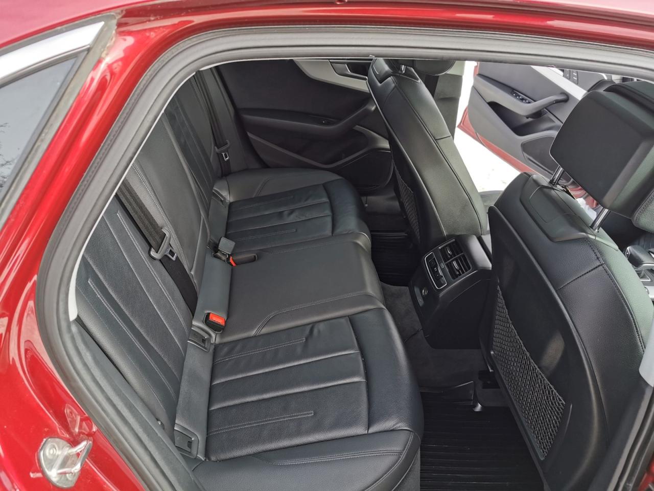 2017 Audi A4 Premium Photo