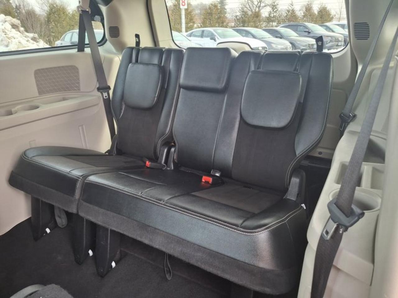 2019 Dodge Grand Caravan SXT Premium Plus | Power Seat | Bluetooth | Rear Camera | Alloy Wheels and More ! Photo