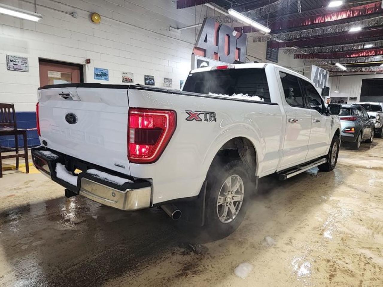 2022 Ford F-150 XLT Crew 4WD | XTR | 3.5L EcoBoost | 302A PKG | Tow Pkg | Heated Bucket Seats | Tailgate Step | Photo