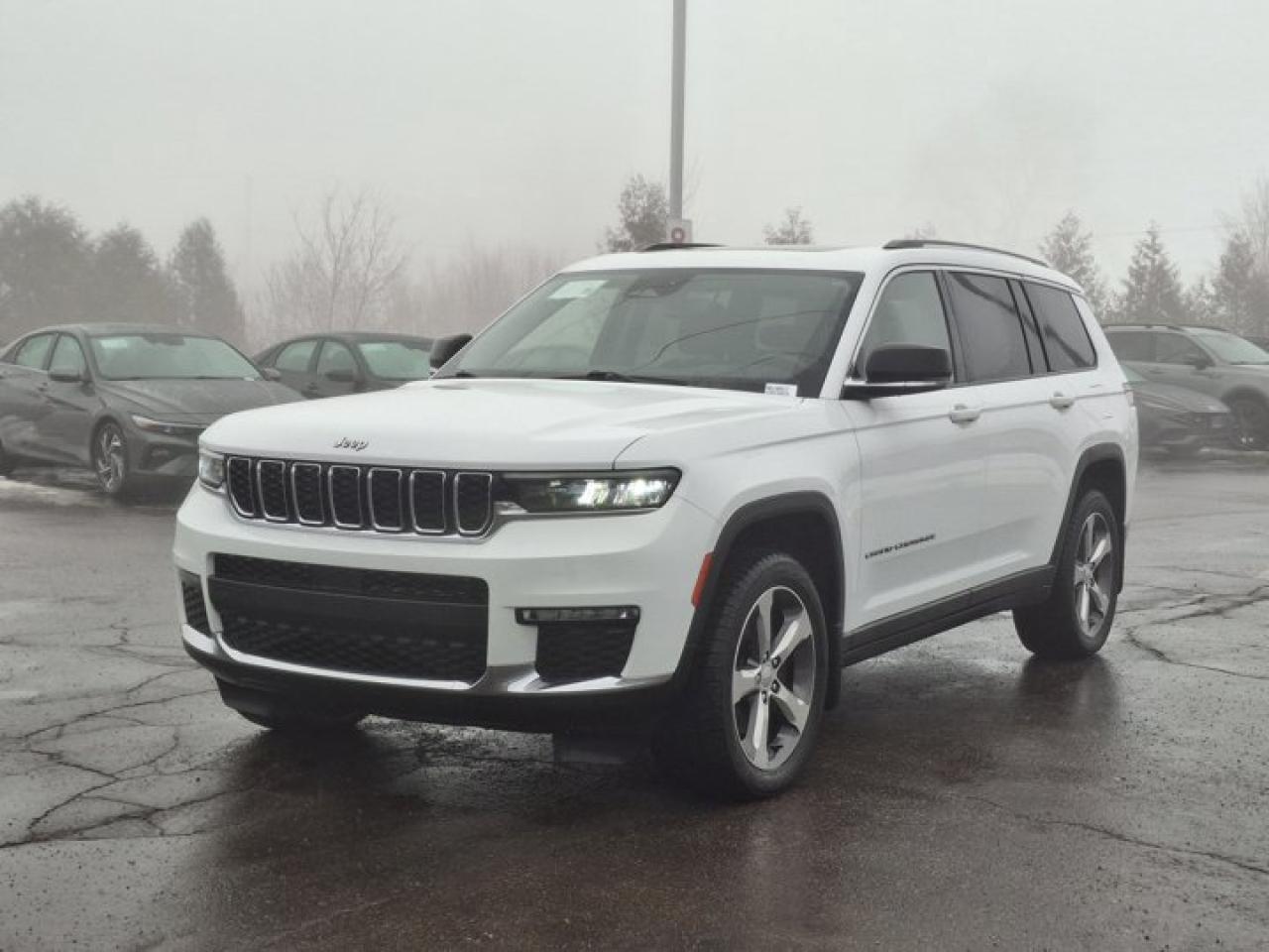 2021 Jeep Grand Cherokee L Limited 4x4 |Fam Cam | Pano Roof | Leather | Heated Steering + Seats | Captain Seats | and More ! Photo0