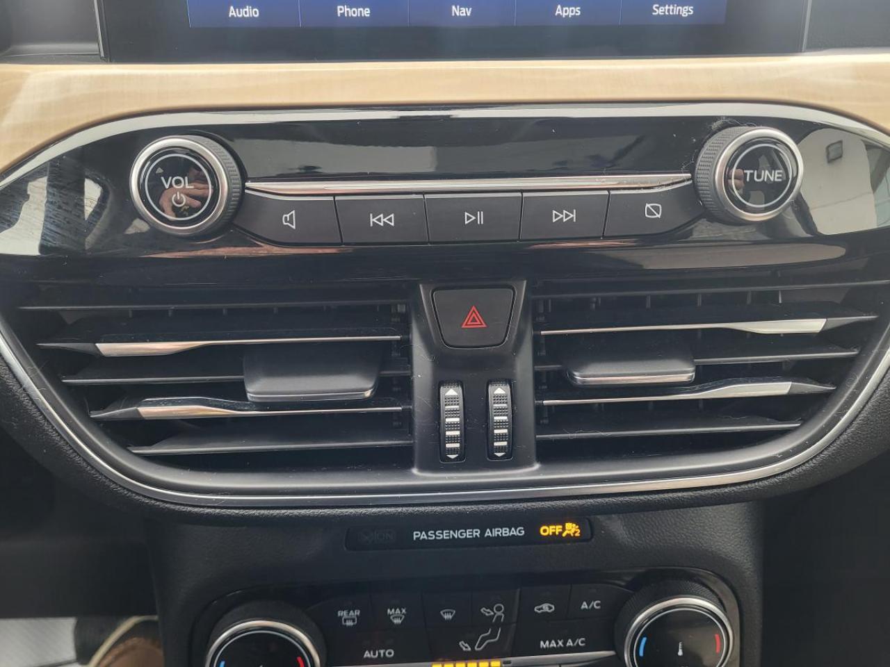 2022 Ford Escape Hybrid TITANIUM AWD Photo