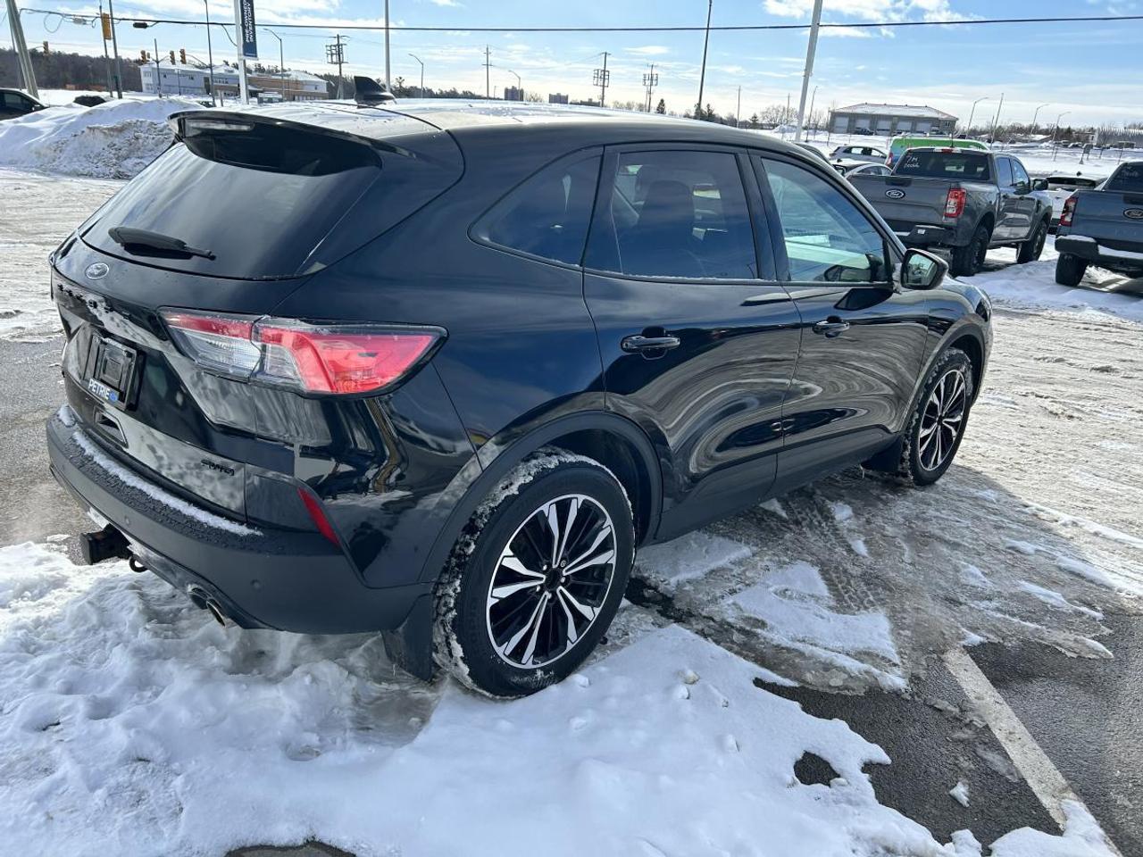 2022 Ford Escape SEL Photo4