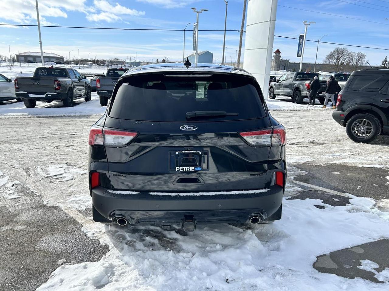 2022 Ford Escape SEL Photo