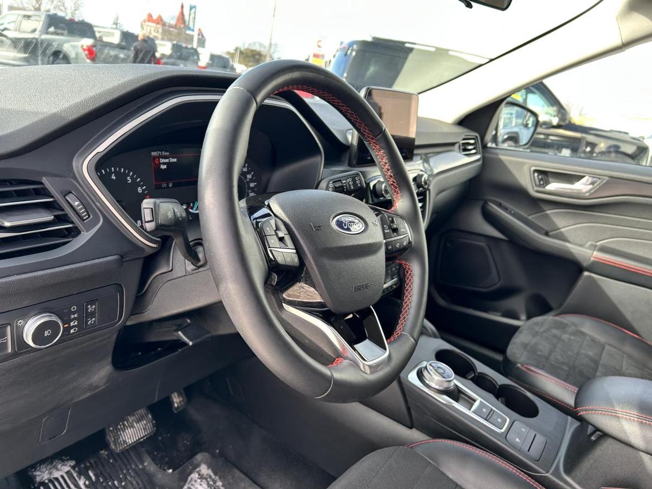 2022 Ford Escape SEL Photo