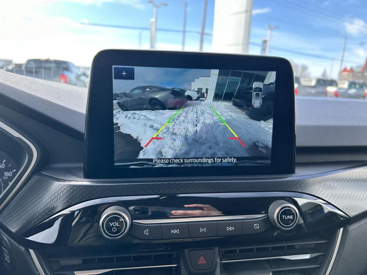 2022 Ford Escape SEL Photo