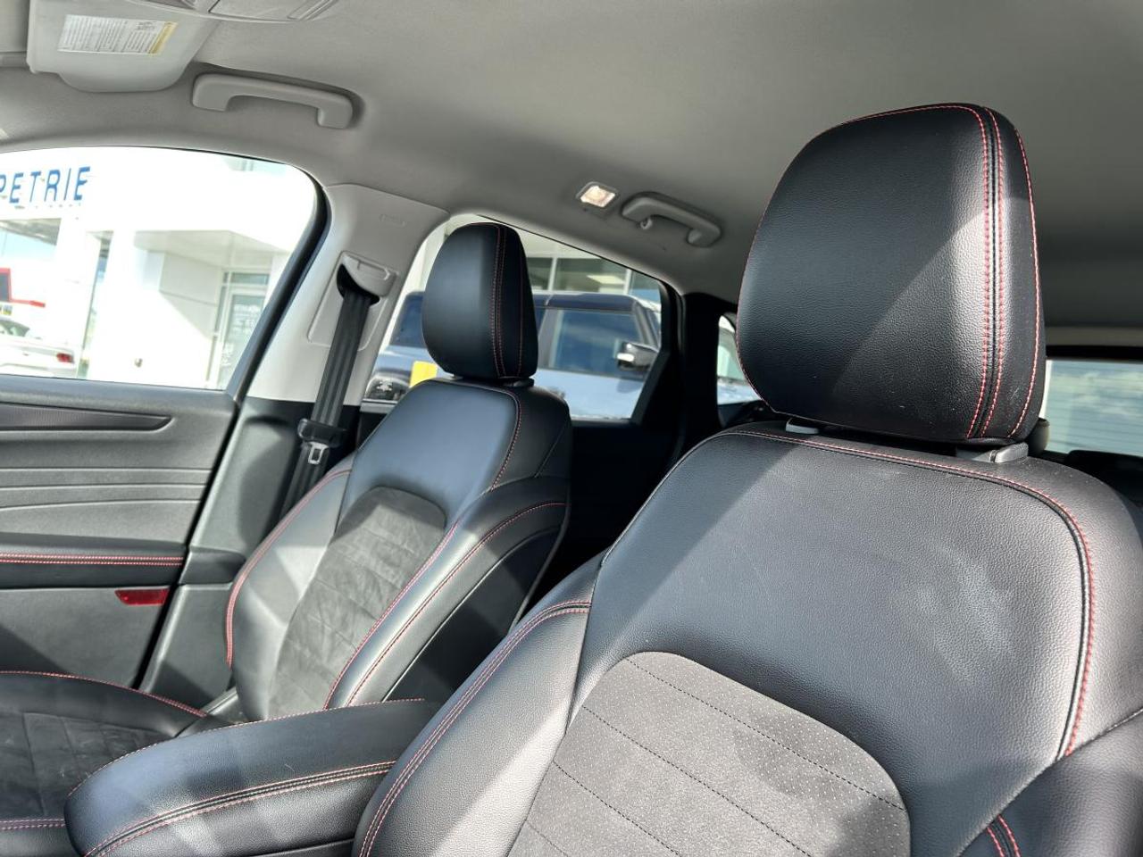 2022 Ford Escape SEL Photo