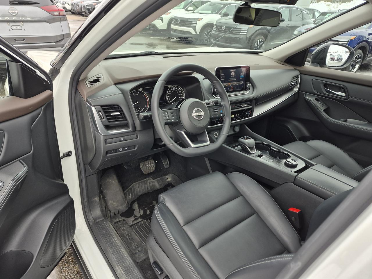 2023 Nissan Rogue Sv Midnight Photo