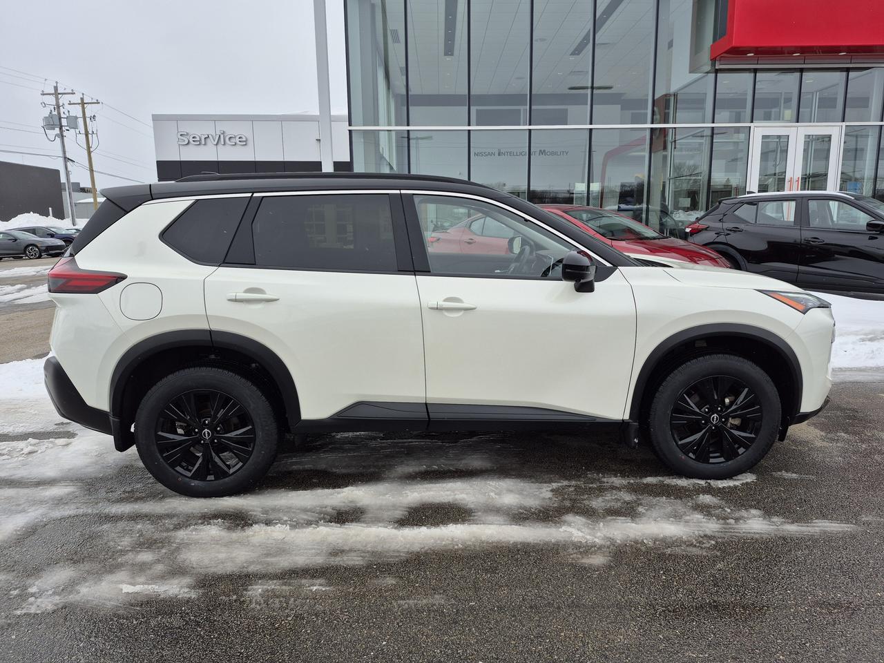 2023 Nissan Rogue Sv Midnight Photo