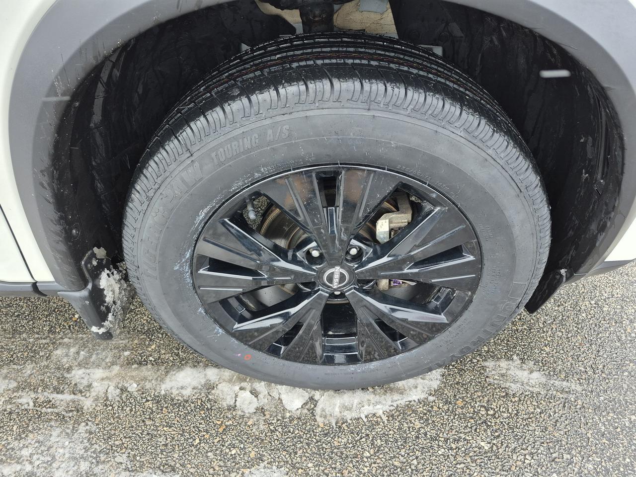 2023 Nissan Rogue Sv Midnight Photo