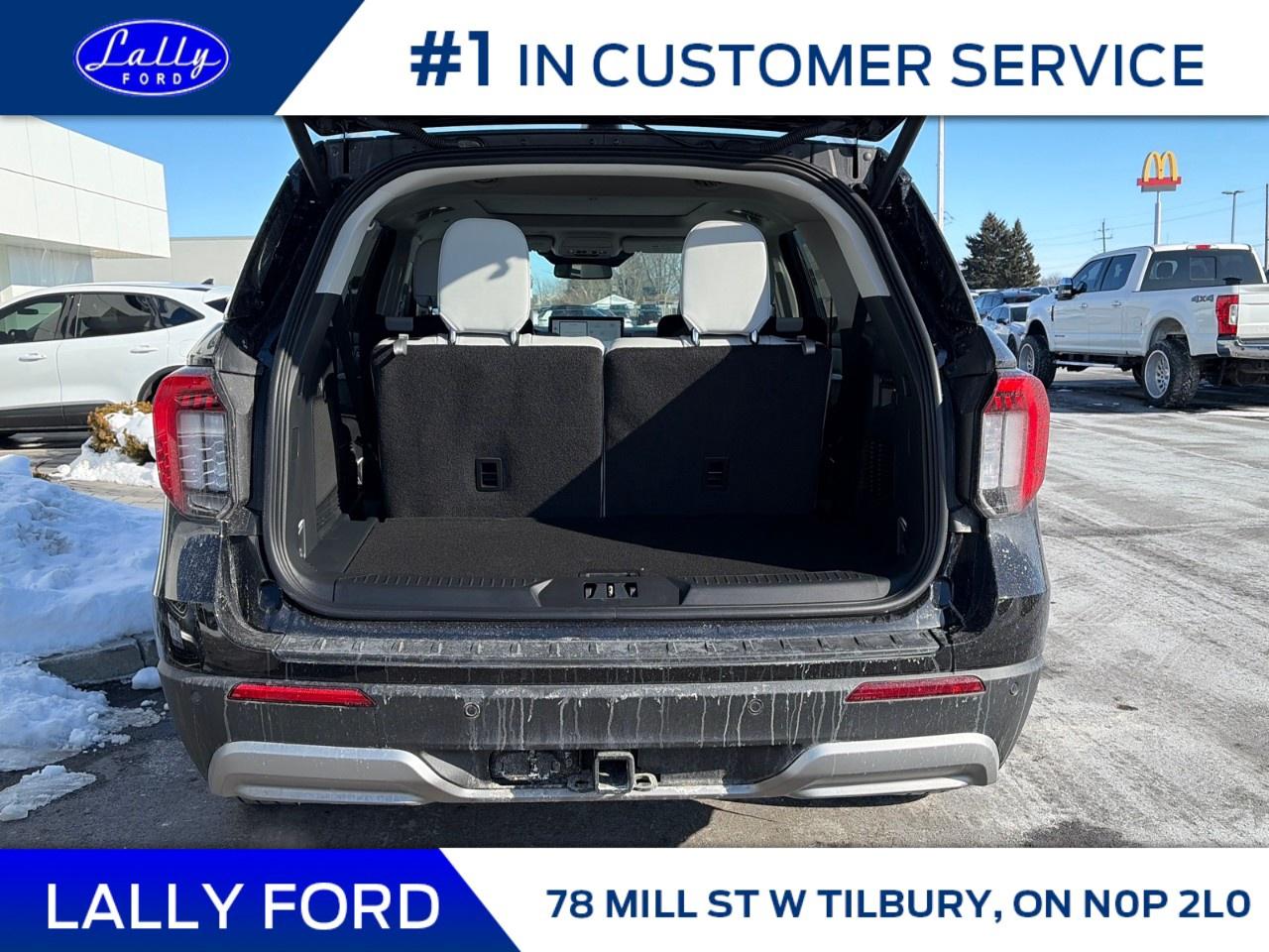 2026 Ford Explorer Platinum 4WD Photo