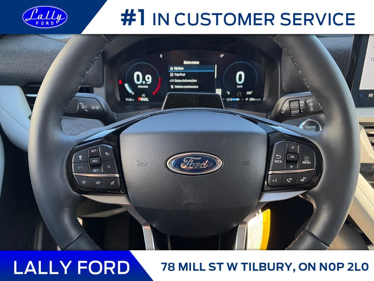 2026 Ford Explorer Platinum 4WD Photo