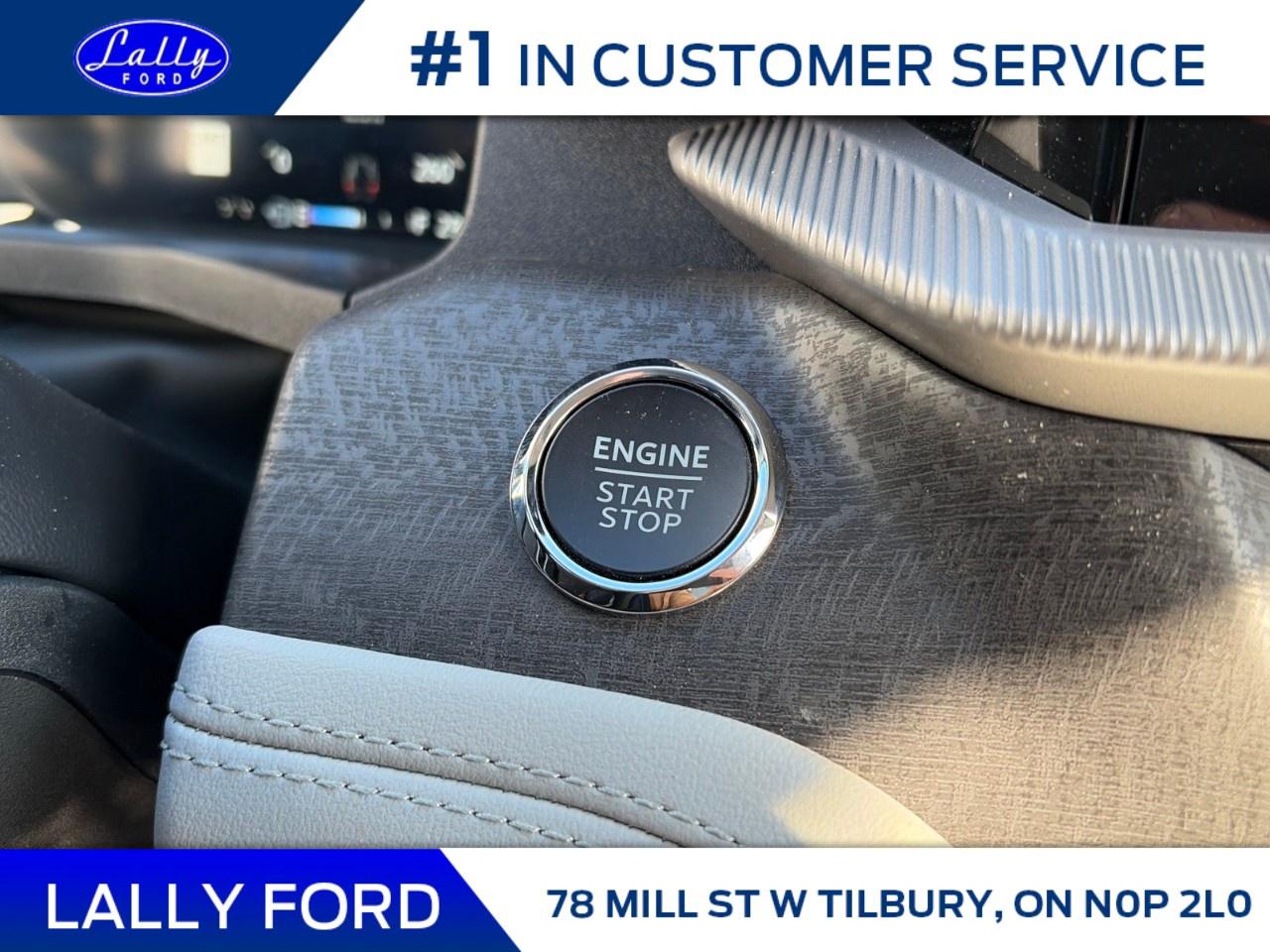 2026 Ford Explorer Platinum 4WD Photo