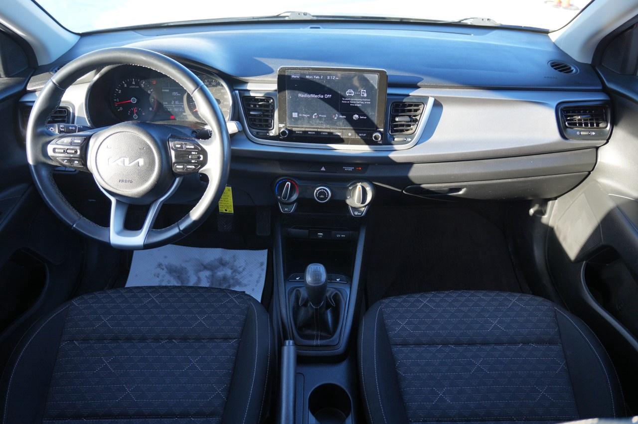 2022 Kia Rio 5-Door LX  Manual Photo