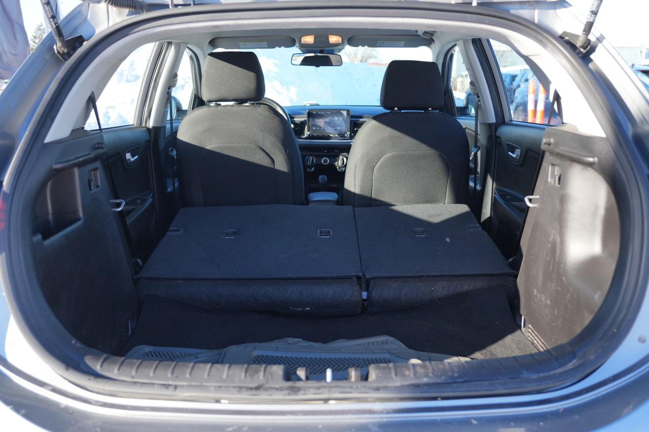 2022 Kia Rio 5-Door LX  Manual Photo