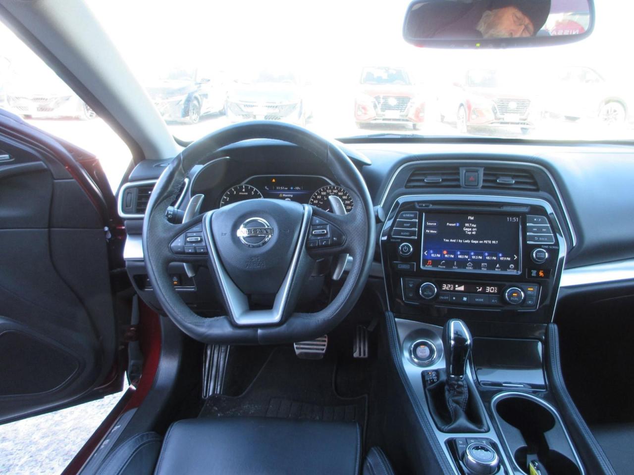 2017 Nissan Maxima 1 Photo