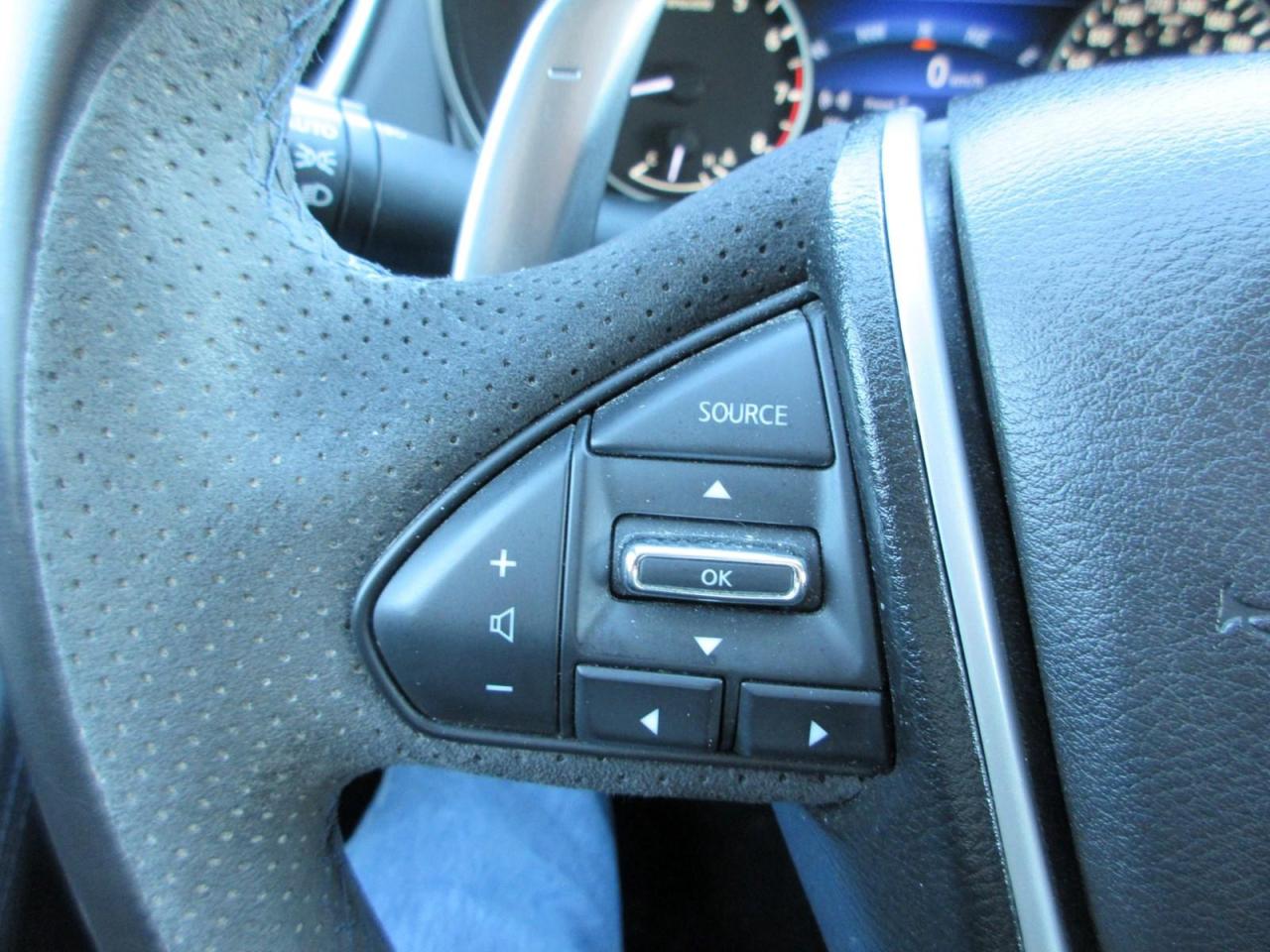 2017 Nissan Maxima 1 Photo