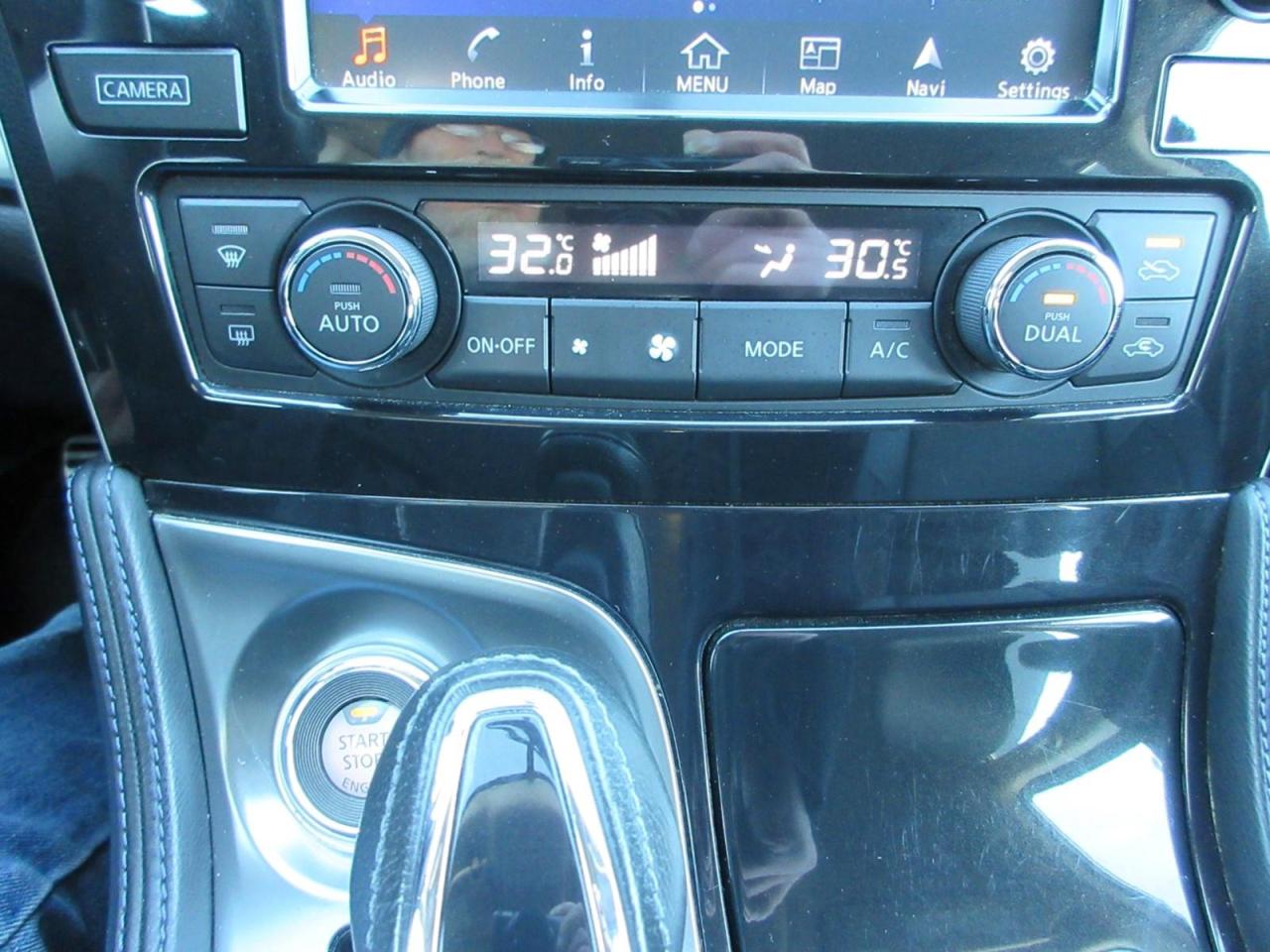 2017 Nissan Maxima 1 Photo