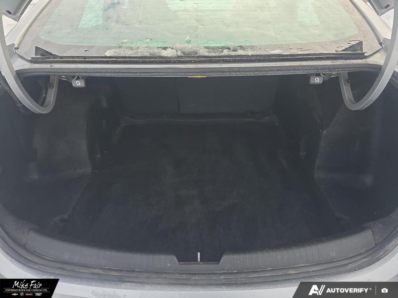 2017 Chevrolet Malibu LS ONE OWNER, Chevrolet MyLink with 7" inch Colour Touch Screen Photo