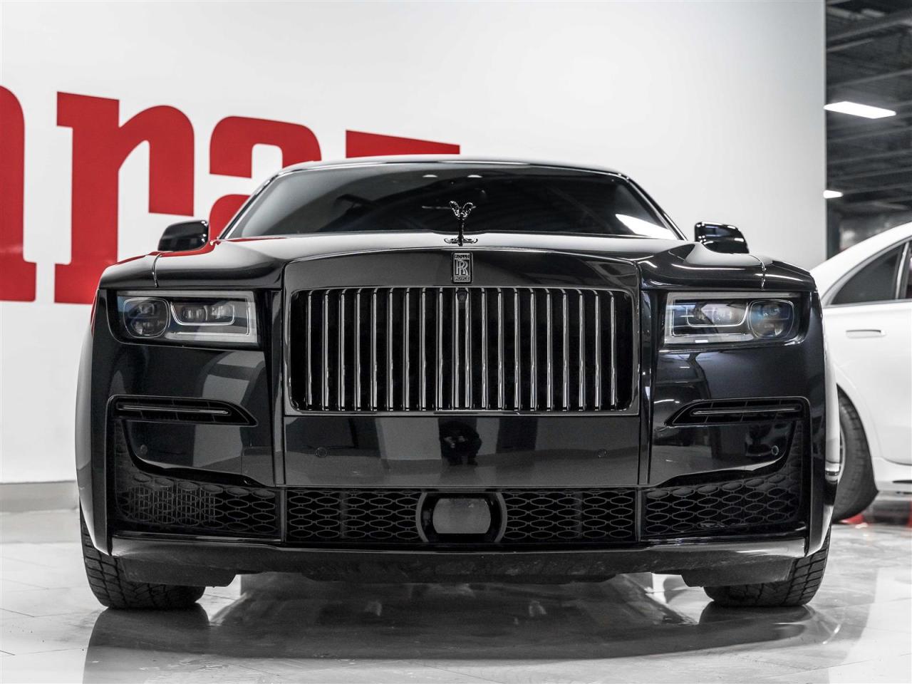 2023 Rolls Royce Ghost BLACK BADGE|V12|BESPOKE|CARBON WHEELS|DRIVER ASSIST Photo2