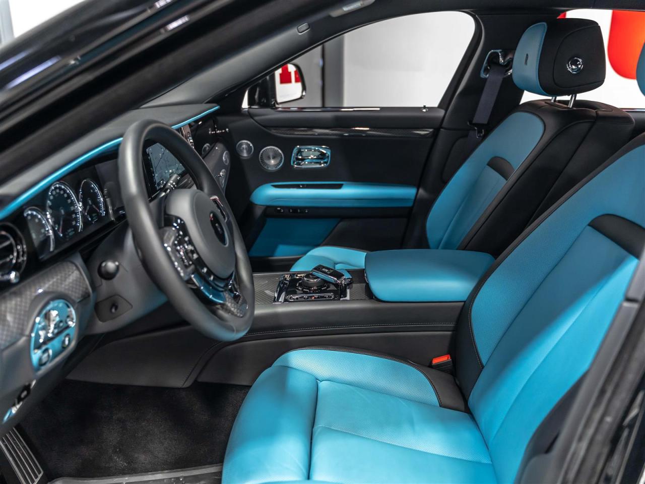 2023 Rolls Royce Ghost BLACK BADGE|V12|BESPOKE|CARBON WHEELS|DRIVER ASSIST Photo