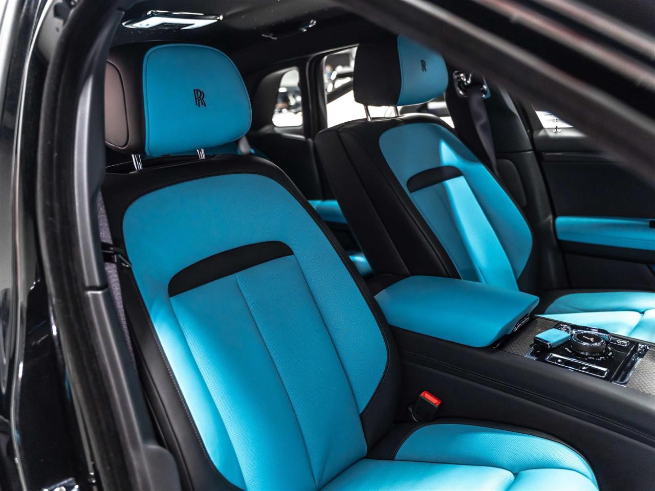 2023 Rolls Royce Ghost BLACK BADGE|V12|BESPOKE|CARBON WHEELS|DRIVER ASSIST Photo