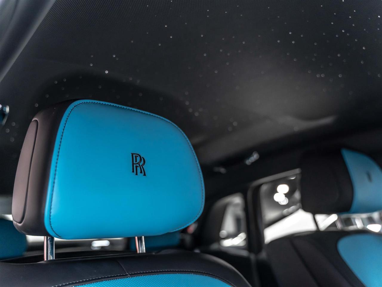 2023 Rolls Royce Ghost BLACK BADGE|V12|BESPOKE|CARBON WHEELS|DRIVER ASSIST Photo