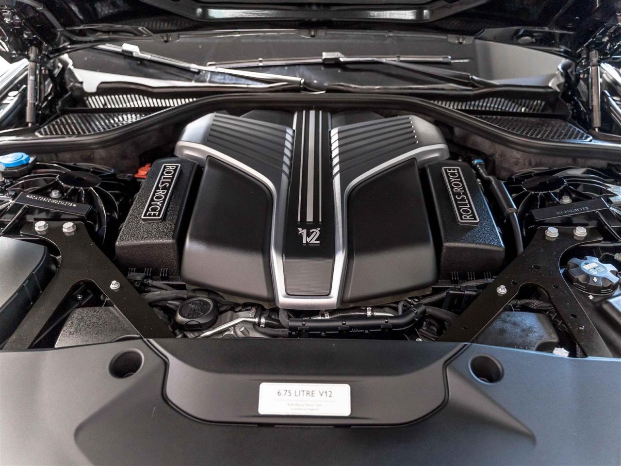 2023 Rolls Royce Ghost BLACK BADGE|V12|BESPOKE|CARBON WHEELS|DRIVER ASSIST Photo