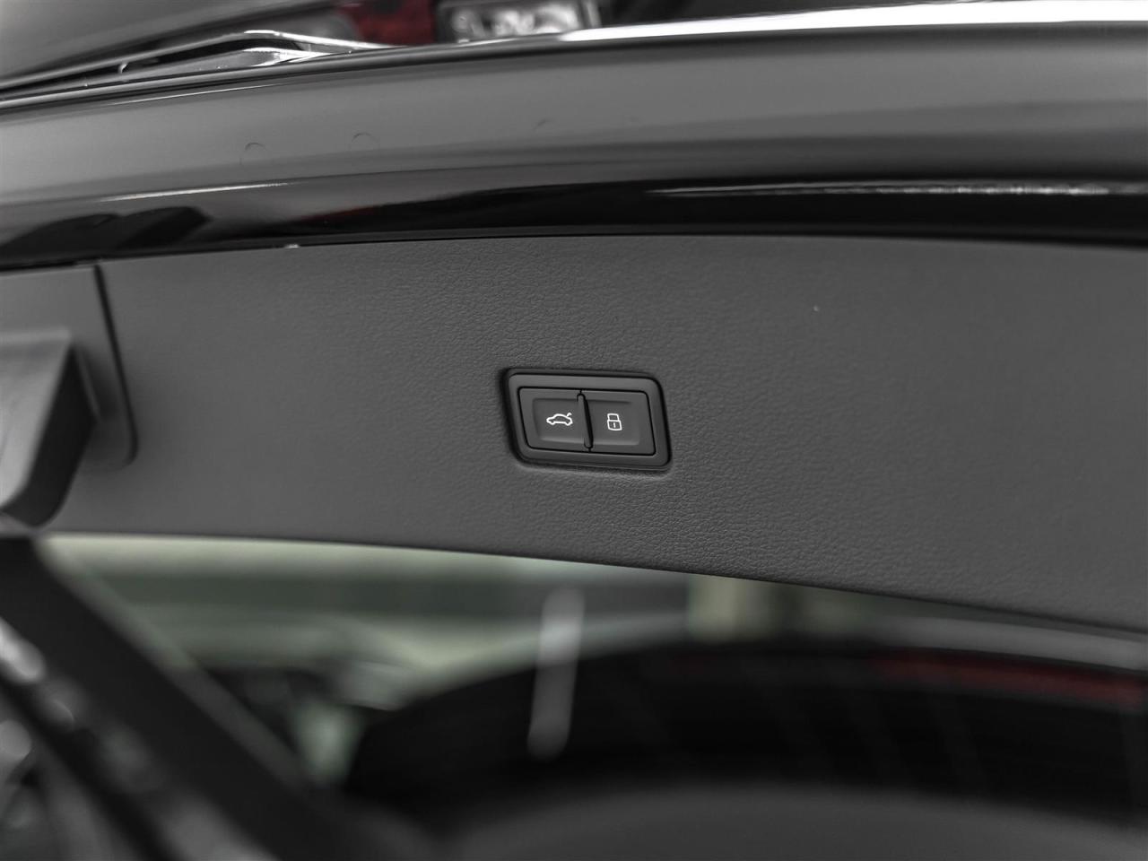 2023 Audi Q8 PROGRESSIV|S-LINE|BLACK OPTICS|22INCH|360CAM Photo