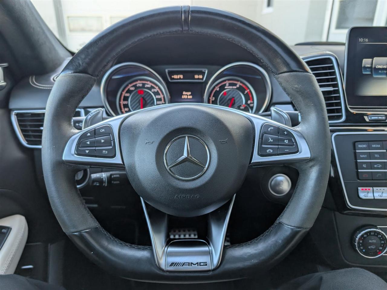 2019 Mercedes-Benz GLE63 AMG S 4MATIC - PANO ROOF - NAVI - 360 CAM  - DISTRONIC Photo